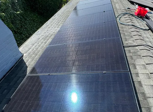 Clean reflective solar panels