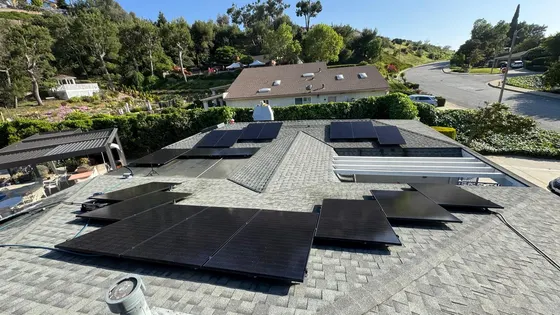 Rooftop solar panel array