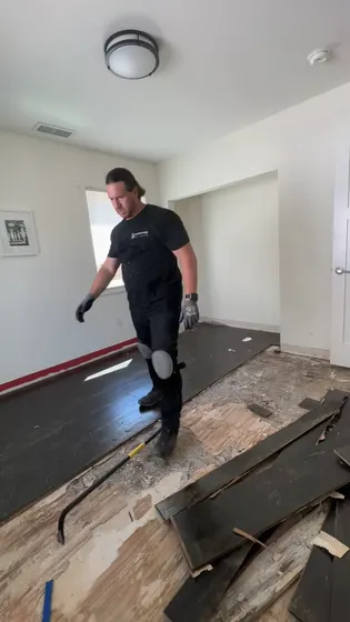 Flooring work — video preview