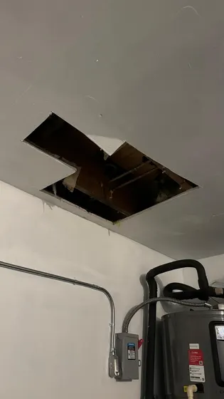 Ceiling access opening