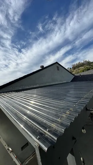 Clean solar panel surface