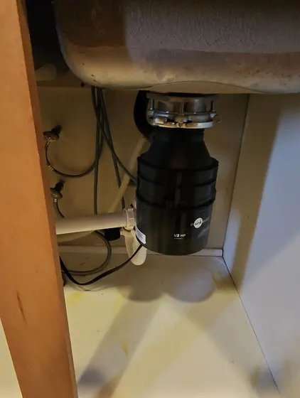 Under-sink garbage disposal