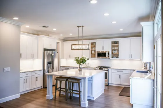 Polished white kitchen