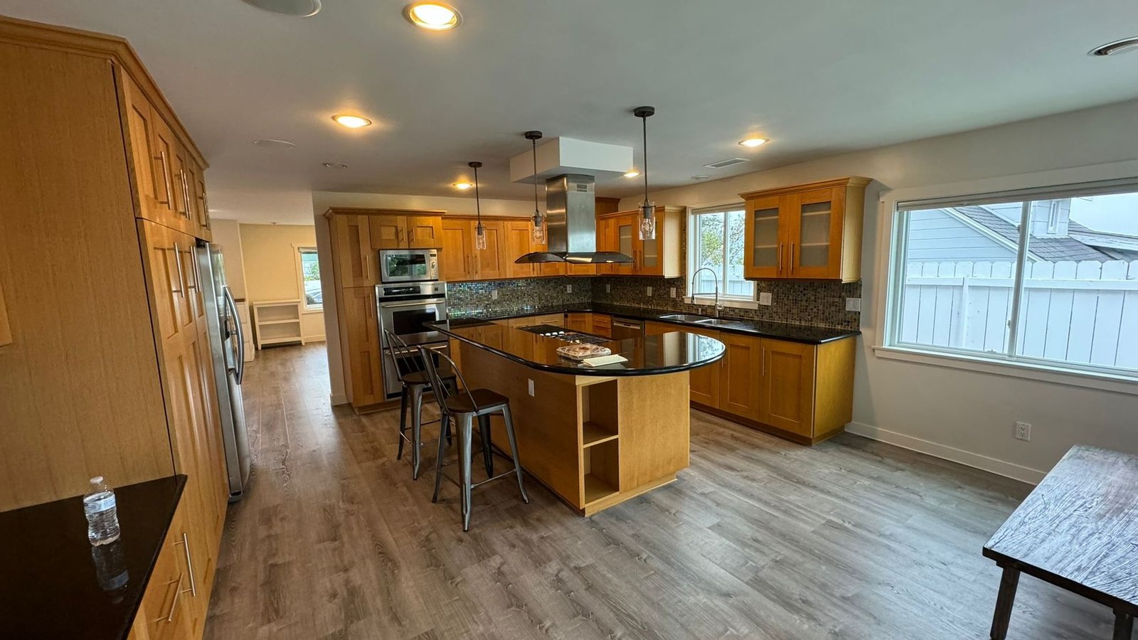 A kitchen remodeling, new vinyl flooring, new paint and full deep cleaning 